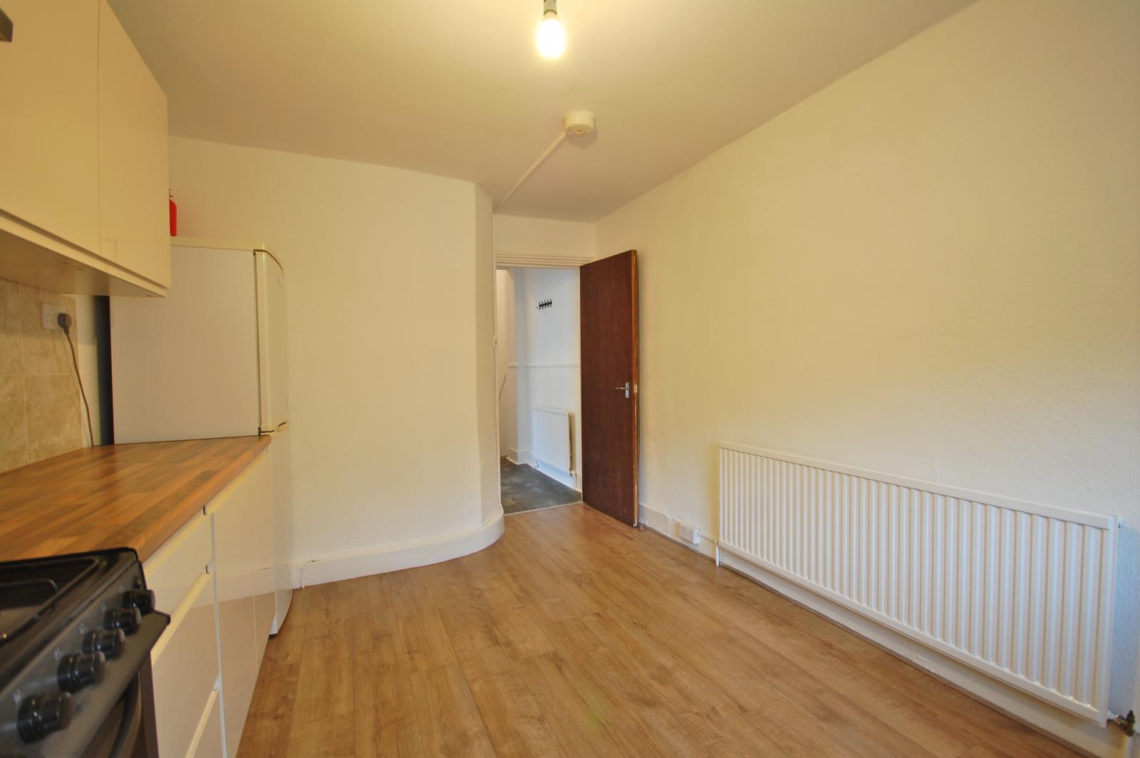 1 bed property in First Floor 8 Raleigh Road, London